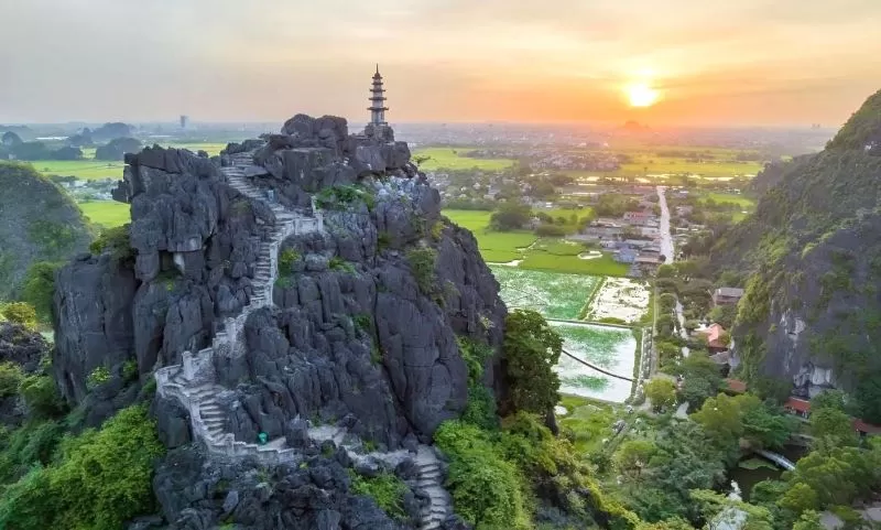 ゴールデンウィークにハノイ旅行・おすすめ観光スポット＆モデルコース・ハノイはおすすめの旅行先で・ゴールデンウィークにハノイ旅行・日本語ガイド付き